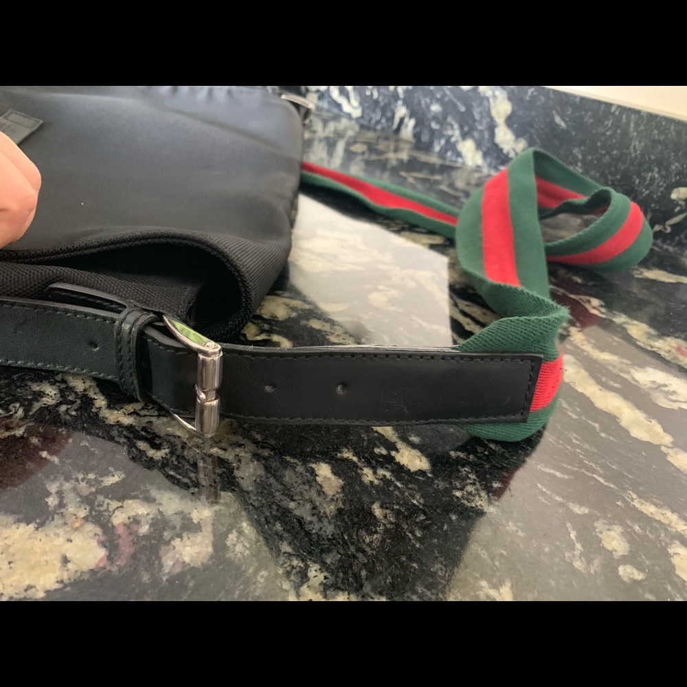 Gucci messenger bag